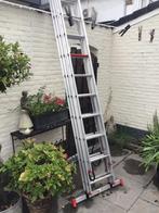 Altrex ladder 30 treden, Doe-het-zelf en Verbouw, Ladders en Trappen, Ophalen, Zo goed als nieuw, Ladder, Opvouwbaar of Inschuifbaar