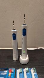 2 Oral B Elektrische Tandenborstels, Ophalen of Verzenden, Gebruikt, Mondverzorging
