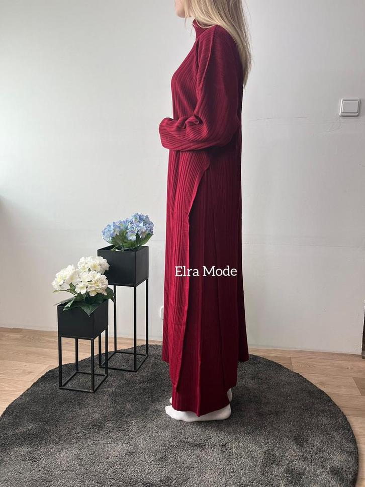 Broek set bordeaux kleur NIEUW, Kleding | Dames, Jurken, Nieuw, Rood, Verzenden