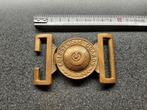 Coldstream   Guards   /  koppelslot   90 x 55 mm., Verzamelen, Ophalen of Verzenden, Amerika, Embleem of Badge