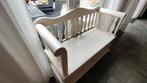 Brocante champagne kleurige klep bank, Huis en Inrichting, Banken | Bankstellen, Ophalen, Zo goed als nieuw, Tweepersoons, Minder dan 150 cm