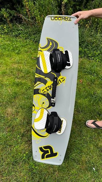 kiteboard takoon 127x38 beschikbaar voor biedingen