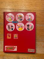 Map met versxhillende speldjes 2, Verzamelen, Speldjes, Pins en Buttons, Ophalen of Verzenden, Gebruikt, Speldje of Pin