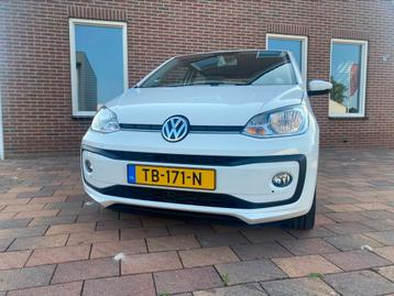 Volkswagen High Up! 5 DRS 2 jaar APK, NL auto met Nap beschikbaar voor biedingen