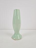 Art Deco Vaas C K pastel groen aardewerk strak ’30 Handmade