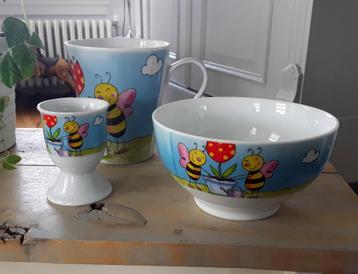Vrolijk kinder ontbijtset bijtjes - bloemetjes beker/mok + k beschikbaar voor biedingen
