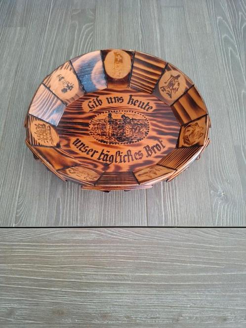 Nieuw broodmandje Hout, Antiek en Kunst, Antiek | Schalen, Ophalen of Verzenden
