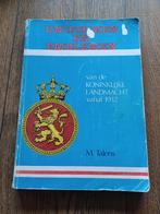 Uniformen en Emblemen van de Koninklijke Landmacht, Verzamelen, Militaria | Algemeen, Verzenden, Landmacht, Nederland, Boek of Tijdschrift
