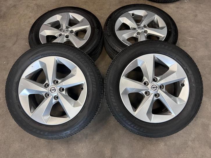 Diversen mooie 17 inch velgen + zomerbanden Nissan Qashqai, Auto-onderdelen, Banden en Velgen, Banden en Velgen, Zomerbanden, 17 inch