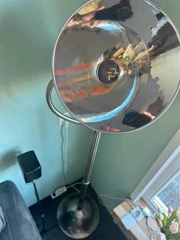 Te koop Mooi Antieke franse vloerlamp beschikbaar voor biedingen