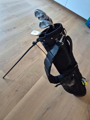 4some golftas met clubs beschikbaar voor biedingen