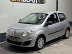 Renault Twingo 1.2 Authentique Nette auto airco Vol Jaar APK, Auto's, Renault, Voorwielaandrijving, Gebruikt, 31 €/maand, 4 cilinders