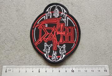 Death shaped patch d13 metal beschikbaar voor biedingen