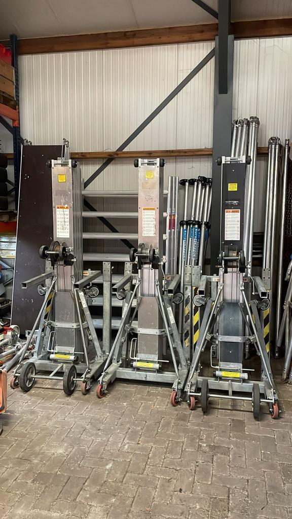 Kanaallift Materiaallift 7M Amsterdam te huur, Zakelijke goederen, Machines en Bouw | Liften, Steigers en Ladders, Ophalen