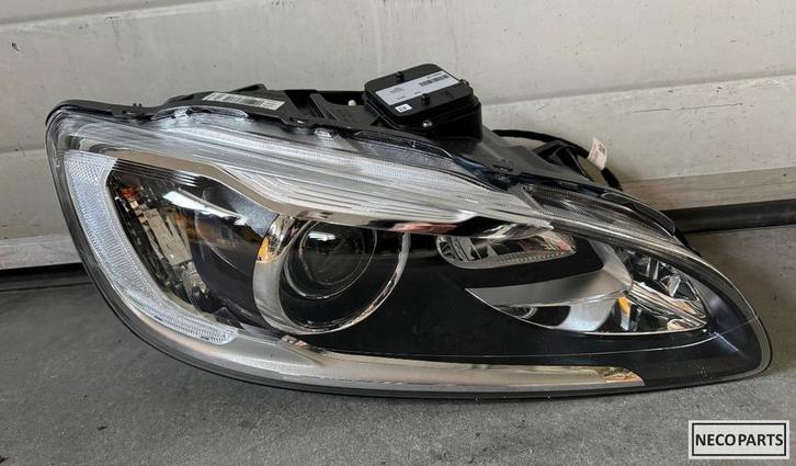 VOLVO V60 XENON KOPLAMP ORIGINEEL 31698819 ALLES LEVERBAAR!!, Auto-onderdelen, Verlichting, Volvo, Gebruikt, Ophalen of Verzenden