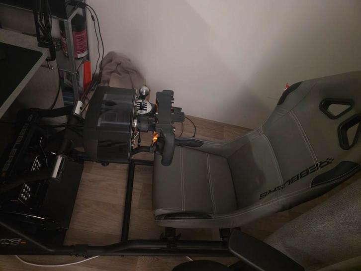 Complete Sim Racing Setup with csl elite pedals, Spelcomputers en Games, Spelcomputers | Overige Accessoires, Gebruikt, Ophalen