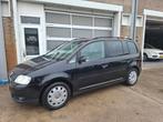 Volkswagen Touran 1.6 85KW 2006 Zwart Lpg/g3 apk 7-7-2026!!, 74 €/maand, 4 cilinders, Zwart, Origineel Nederlands