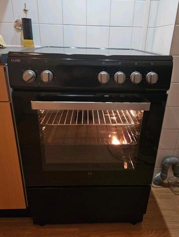 ETNA FIV560ZWA inductie fornuis
Met garantie beschikbaar voor biedingen