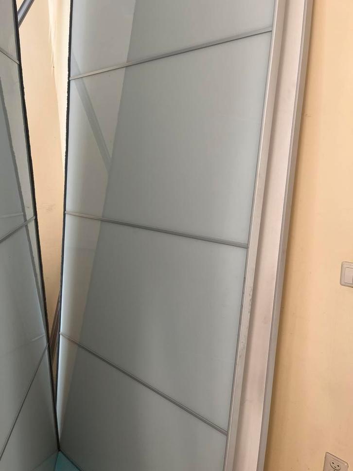 Gratis twee of drie Pax kasten, in goede staat!, Huis en Inrichting, Kasten | Kledingkasten, Gebruikt, 200 cm of meer, 150 tot 200 cm