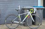 Cube Axial racefiets 44cm (dames)
Shimano 105/Claris afg, Aluminium, Minder dan 49 cm, Zo goed als nieuw, Meer dan 20 versnellingen