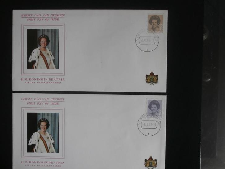 NL 1981-1982; 3 FDC'S KONINGIN BEATRIX 2 FOTO'S LEES, Verzamelen, Koninklijk Huis en Royalty, Nieuw, Overige typen, Nederland