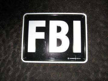 Blikken bordje FBI  beschikbaar voor biedingen