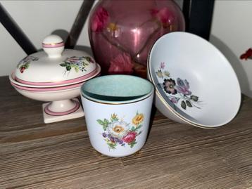 Flora keramiek gouda beschikbaar voor biedingen