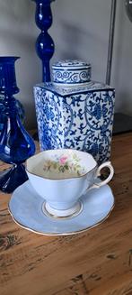 Royal Albert Kop & schotel, Antiek en Kunst, Antiek | Servies los, Ophalen of Verzenden