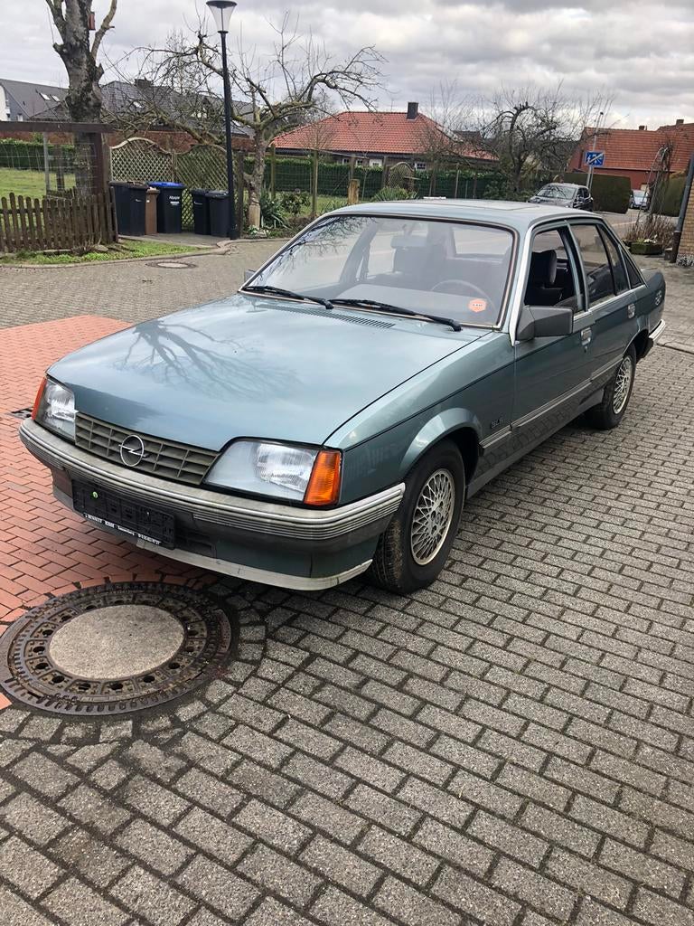 Opel Rekord E 1.8i uit April 1986, duits kent, nette auto, Auto's, Particulier, Te koop