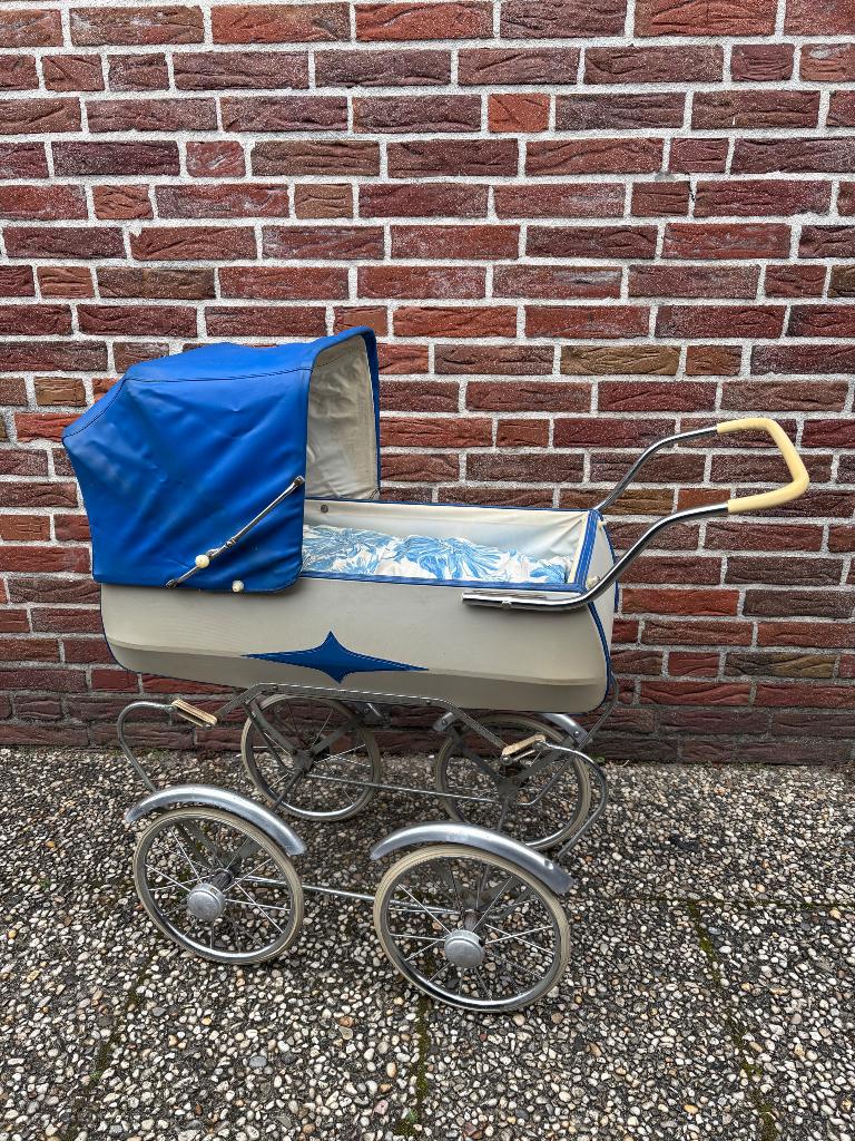 Antiek speelgoed, Ophalen