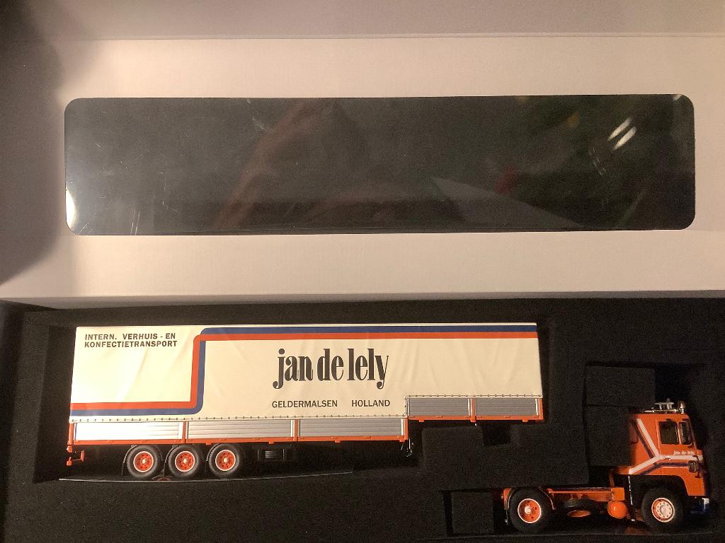 Tekno, Hobby en Vrije tijd, Modelauto's | 1:50, Ophalen of Verzenden, Zo goed als nieuw, Bus of Vrachtwagen, Tekno