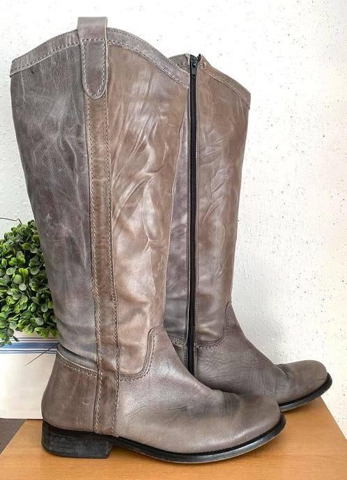 2nice taupe kleur laarzen maat 41, Kleding | Dames, Schoenen, Hoge laarzen, Overige kleuren, Ophalen of Verzenden, Zo goed als nieuw