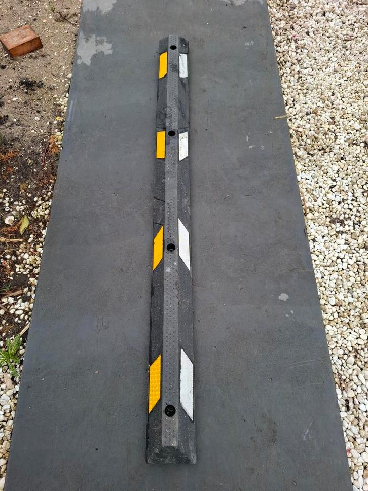 Rubberen varkensrug- wielstop, Auto-onderdelen, Overige Auto-onderdelen, Universele onderdelen, Gebruikt, Ophalen of Verzenden