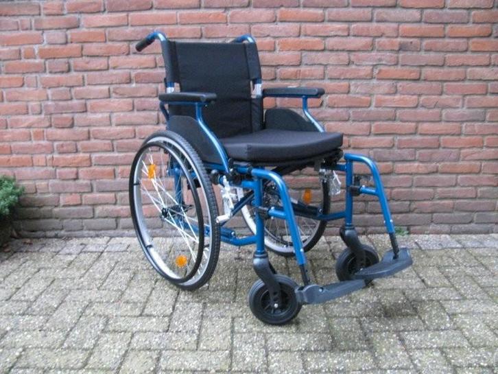 Nieuwe Sky rolstoel 46cm aluminium frame en massieve banden, Diversen, Rolstoelen, Zo goed als nieuw, Duwrolstoel, Inklapbaar