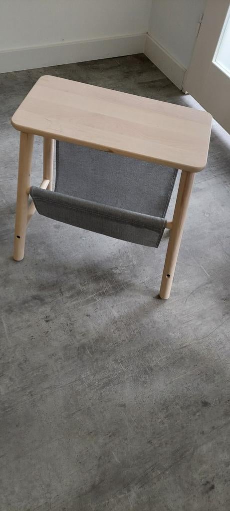 Ikea tijdschriften tafeltje, Huis en Inrichting, Ophalen, Rechthoekig, Minder dan 55 cm, Minder dan 45 cm