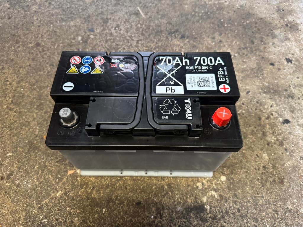 Jonge Originele Volkswagen VAG Accu 12V 70AH 420DIN EFB+, Ophalen