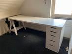 Ikea Bureau, Huis en Inrichting, Bureaus, Ophalen, Zo goed als nieuw