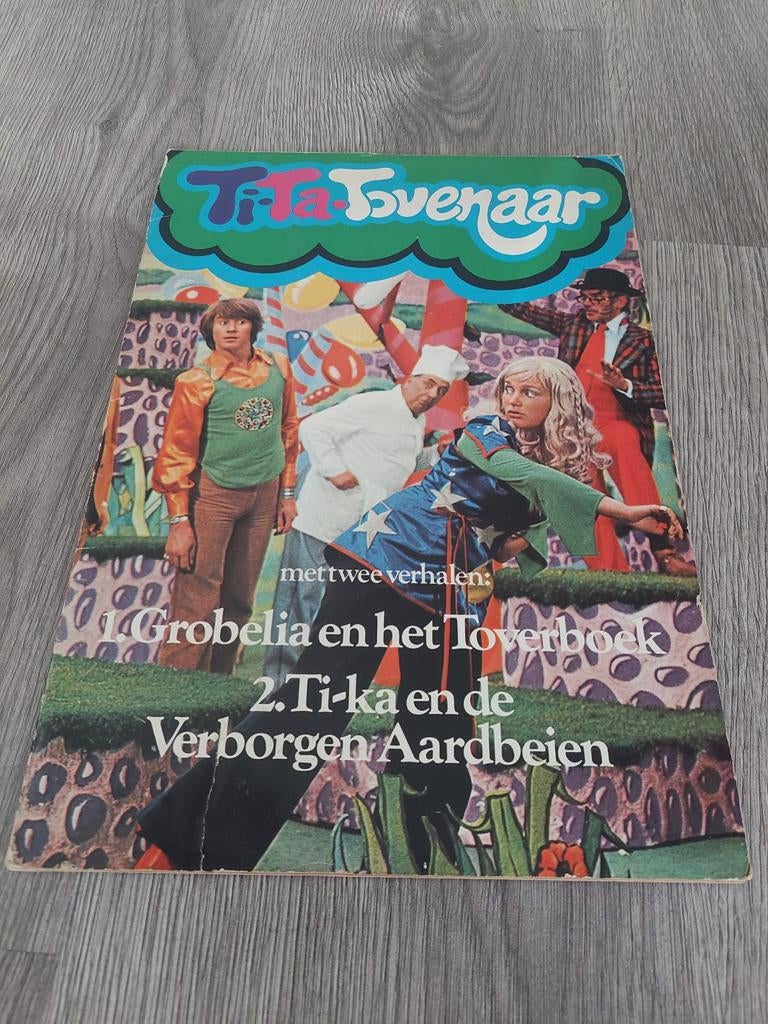 vintage plaatjesalbum TI-TA- TOVENAAR  1972, Verzenden, Zo goed als nieuw, Plaatjesalbum