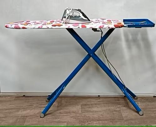 Strijkplank Casa Grande met Hema strijkijzer, Witgoed en Apparatuur, Strijkijzers en Strijkplanken, Gebruikt, Strijkijzer met snoer