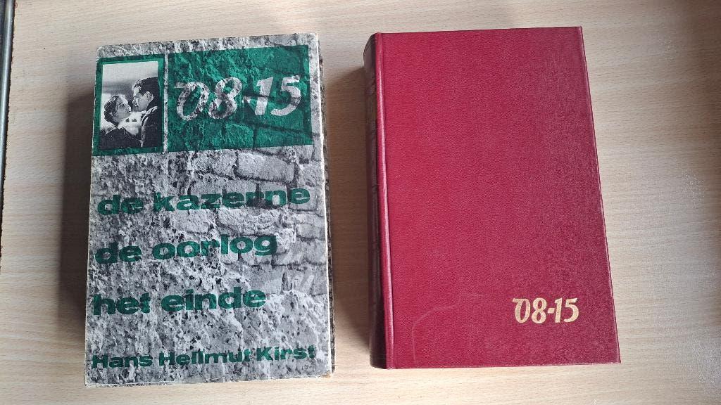 Q08-15 De kazerne, de oorlog, het einde, Boeken, Oorlog en Militair, Tweede Wereldoorlog, Ophalen of Verzenden, Zo goed als nieuw
