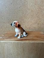Hond Beagle - hxbxd 3.4x2.3x3.5cm - resin, Ophalen of Verzenden, Zo goed als nieuw, Poppenhuis