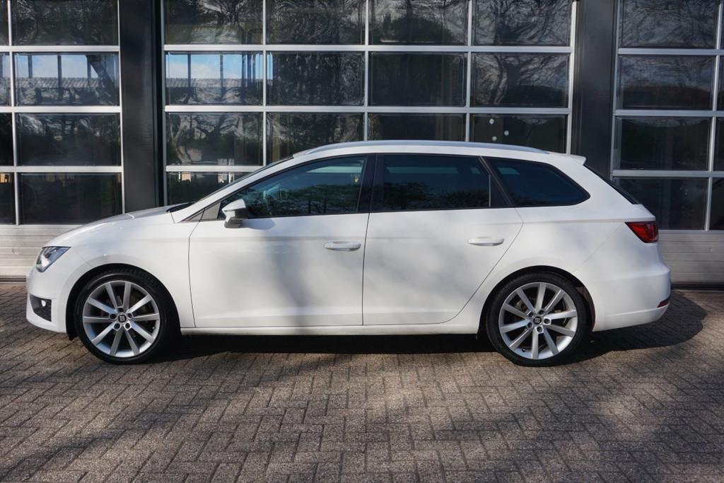 SEAT Leon ST 1.4 EcoTSI FR Connect (bj 2016, automaat), Auto's, Seat, Gebruikt, Euro 6, 4 cilinders, 150 pk