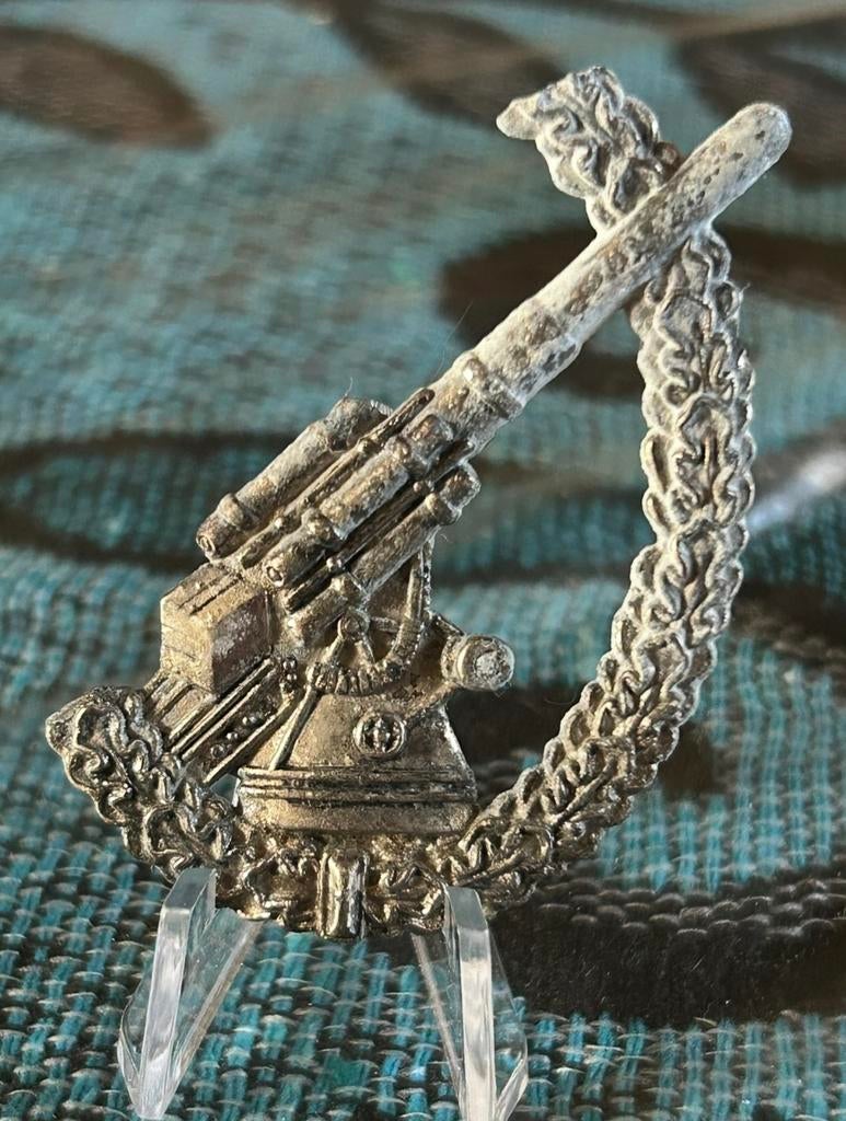 Luftwaffe flak abzeichen bodemvondst zonder adelaar, Ophalen of Verzenden, Luchtmacht, Duitsland, Embleem of Badge