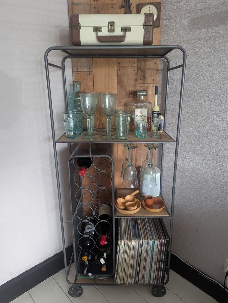 Stalen wijnrek/trolley., Ophalen, Metaal, 75 cm of meer, 15 tot 25 flessen