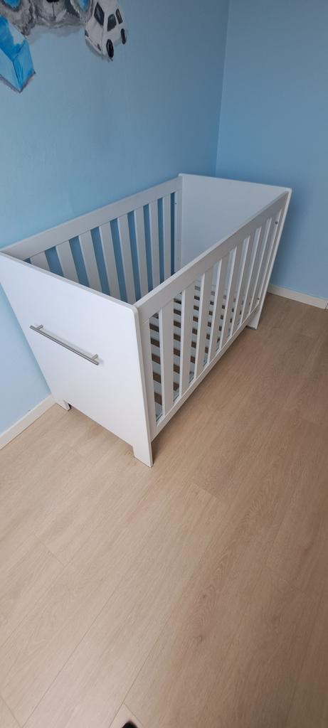 Wit ledikantje incl matras, Zo goed als nieuw, Minder dan 140 cm, Minder dan 70 cm, Ophalen