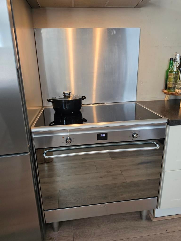 Smeg CG90CIXT Inductie Fornuis - RVS - 90 cm, Ophalen, Warmhoudplaat, 60 cm of meer, 4 kookzones