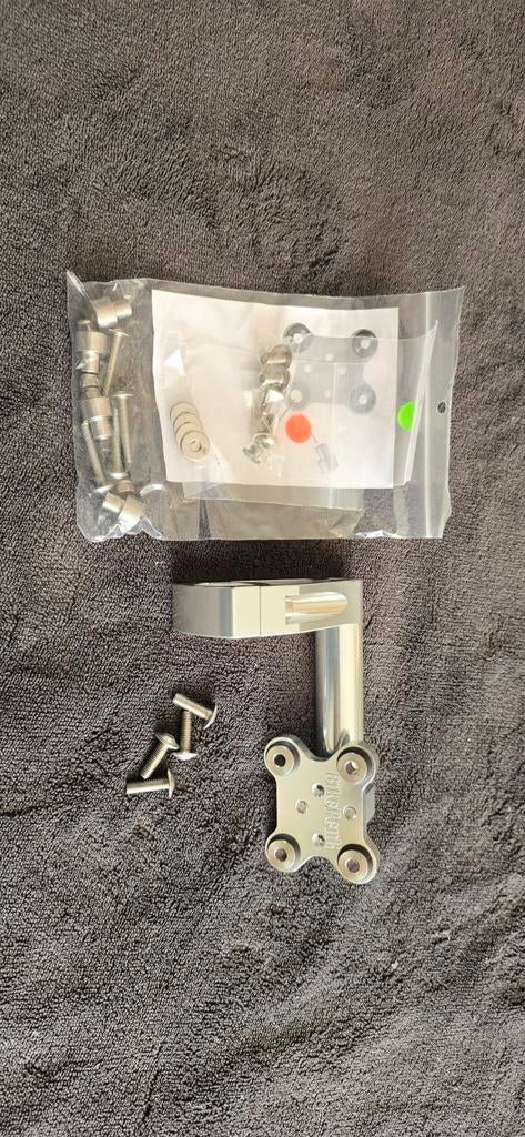 GPS Motorhouder voor TomTom Rider 5**/4** (2,5cm stuur), Ophalen of Verzenden