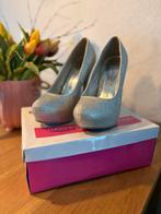 Nieuwe Stiletto pumps sparkling silver maat 39, Kleding | Dames, Schoenen, Ophalen, Nieuw, Overige kleuren, Pumps