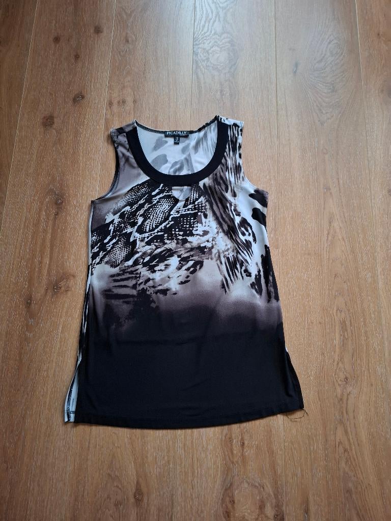 maat S  z.g.a.n. top met tijgerprint merk Picadilly, Kleding | Dames, Tops, Verzenden, Zo goed als nieuw, Lange mouw, Maat 36 (S)