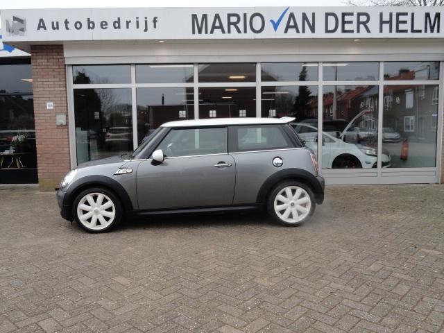 Mini Mini 1.6 Cooper S, Voorwielaandrijving, Gebruikt, Zwart, 4 cilinders